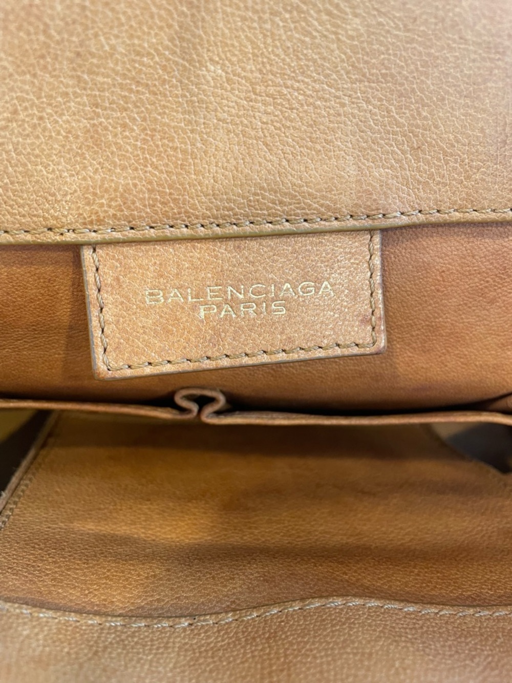 Authentic Balenciaga Le City Carmel Leather Tote - Picture 3 of 8